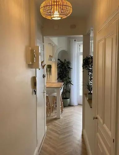 Cocon Douillet Pres De La Gare. Апартаменты